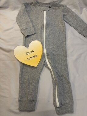 Owlivia - grey organic cotton long sleeve one piece sleeper/romper.